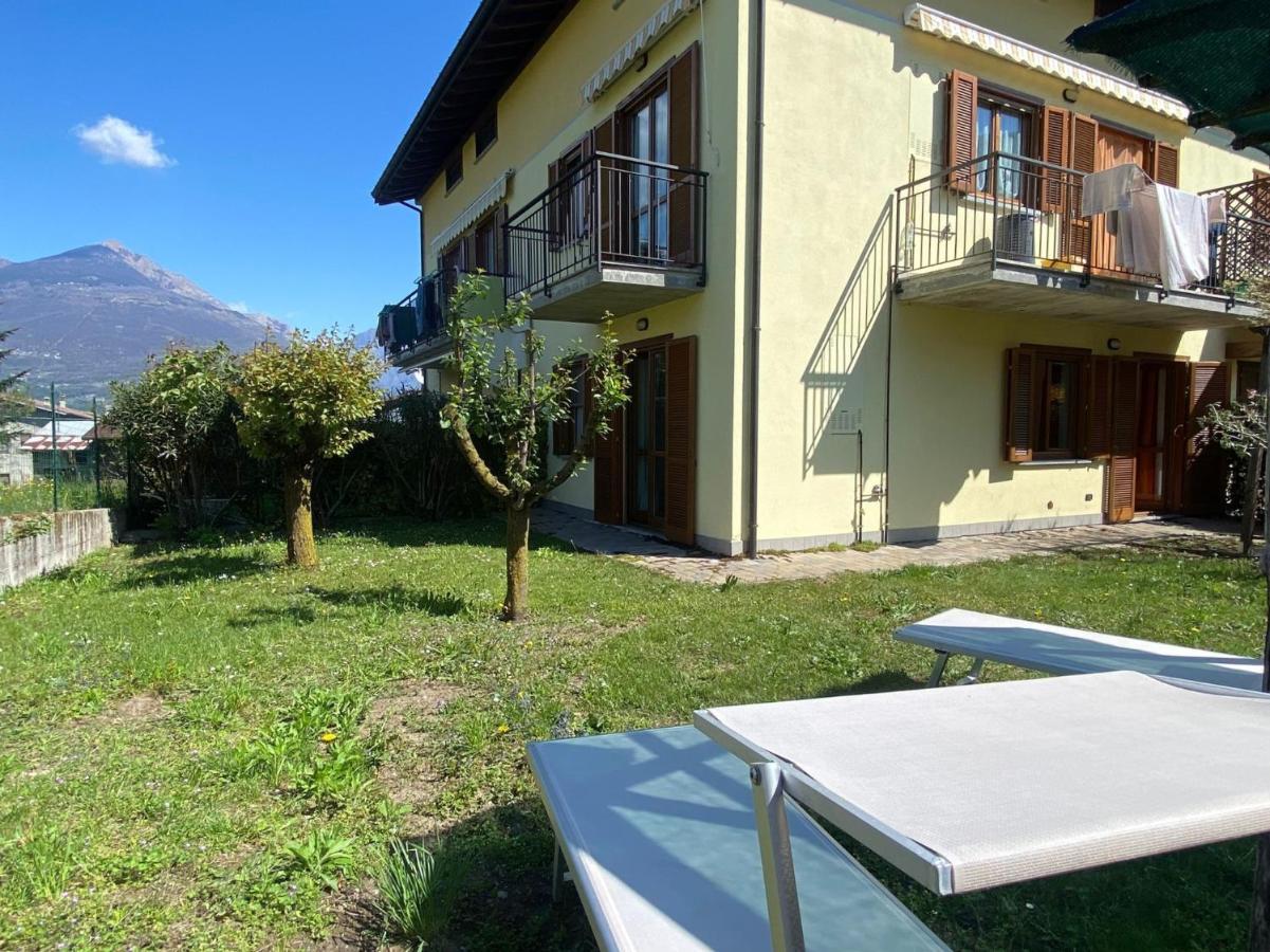 The Children Smile- With Private Garden Colico Exterior foto