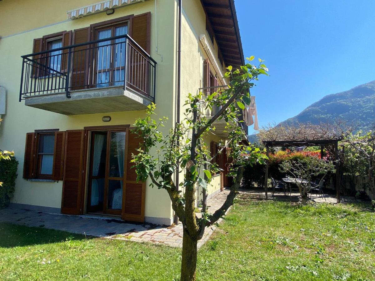 The Children Smile- With Private Garden Colico Exterior foto